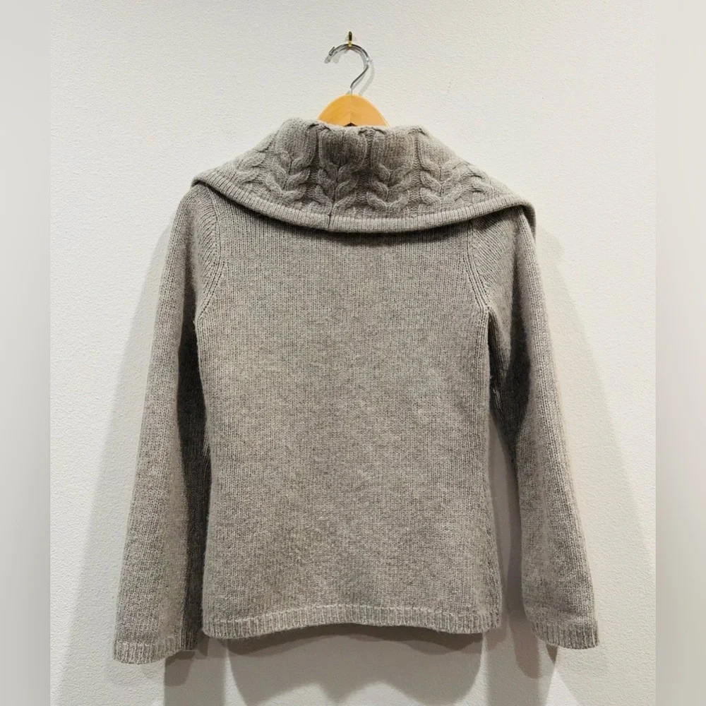 Sarah Spencer Lambs Wool Cardigan Sweater - Picture 2 of 5